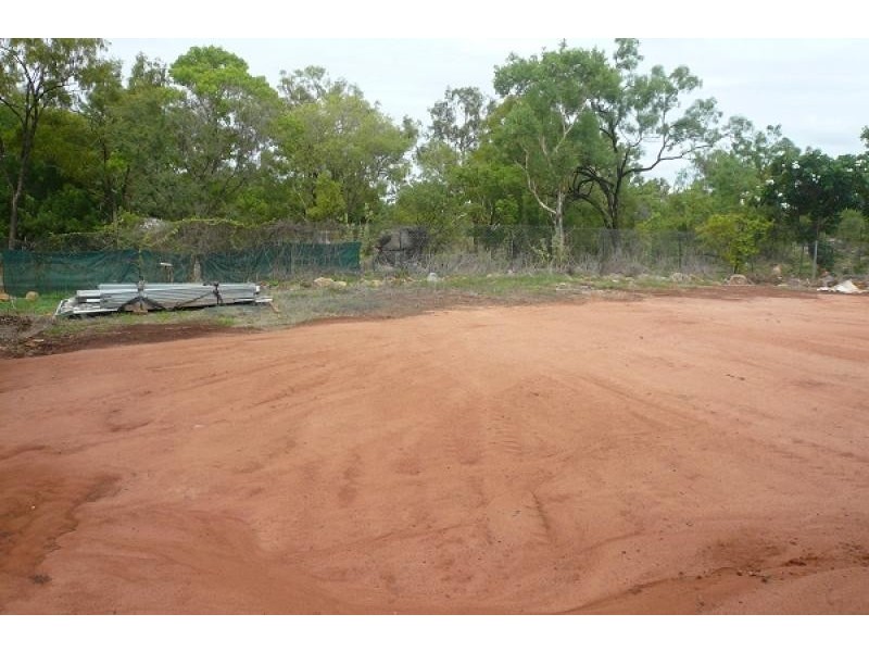 11 Sandalwood Cres, Katherine NT 0850