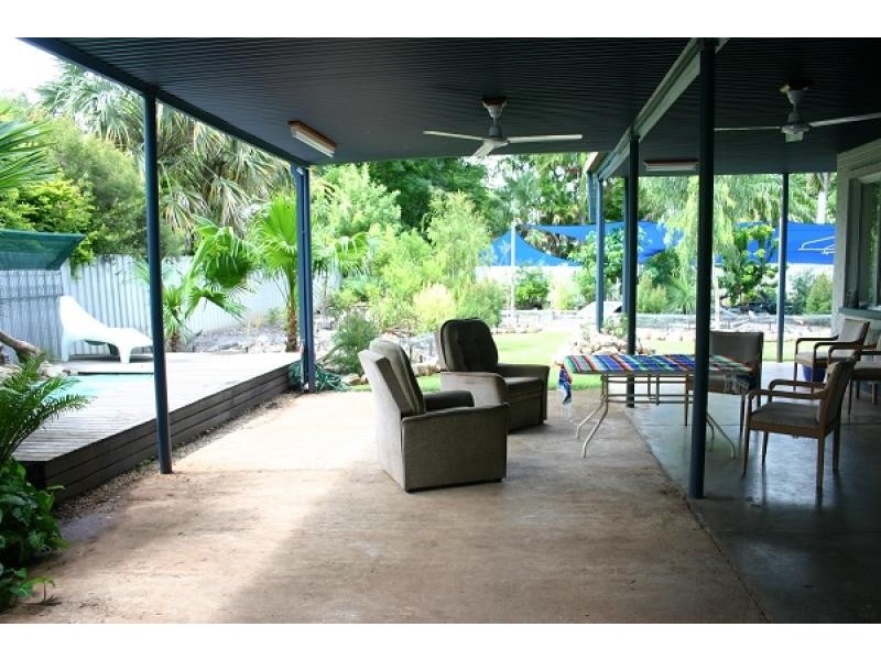 4 Walter Young St, Katherine NT 0850