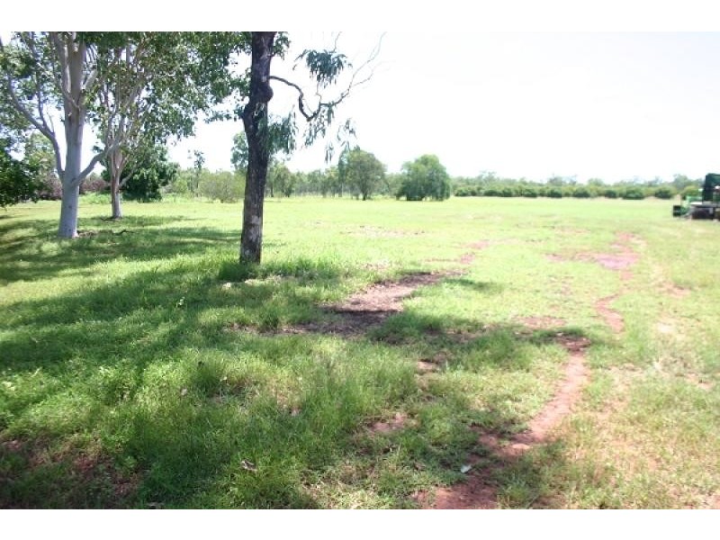 2 Cummings Rd, Katherine NT 0850