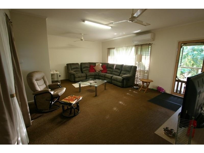 2 Cummings Rd, Katherine NT 0850