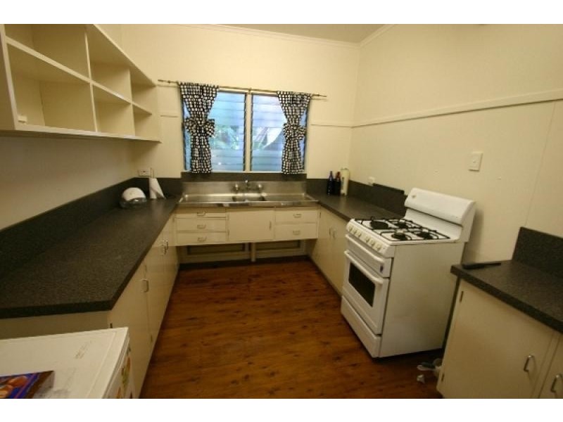 2 Cummings Rd, Katherine NT 0850