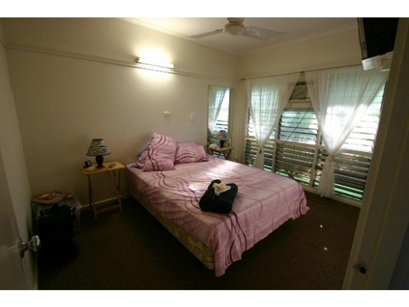 2 Cummings Rd, Katherine NT 0850