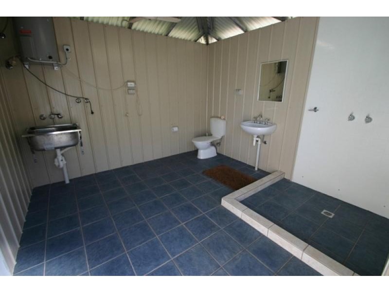 90 Hall Rd, Katherine NT 0850