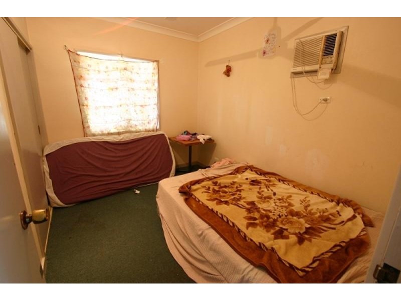 12 Elliott St, Katherine NT 0850