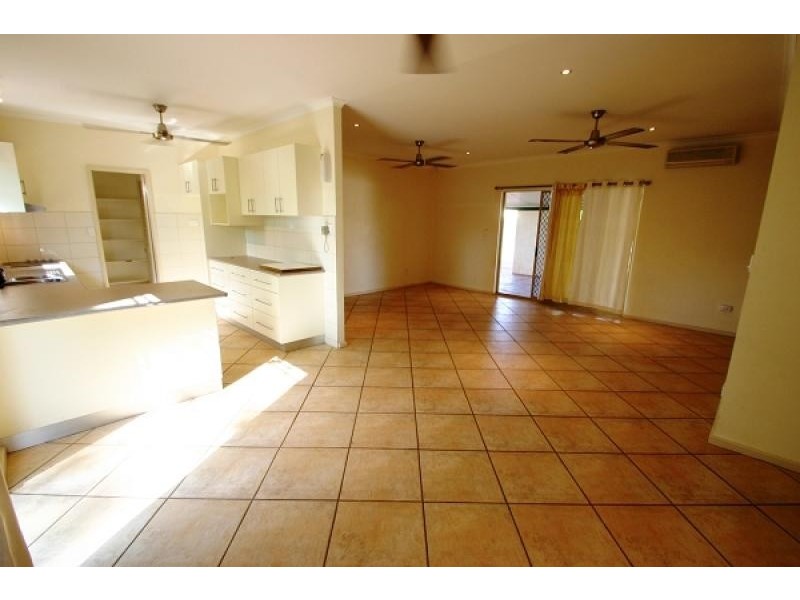 9 Banksia Crt, Katherine NT 0850