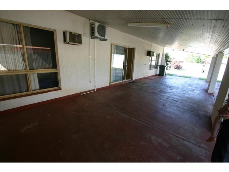 9 Banksia Crt, Katherine NT 0850