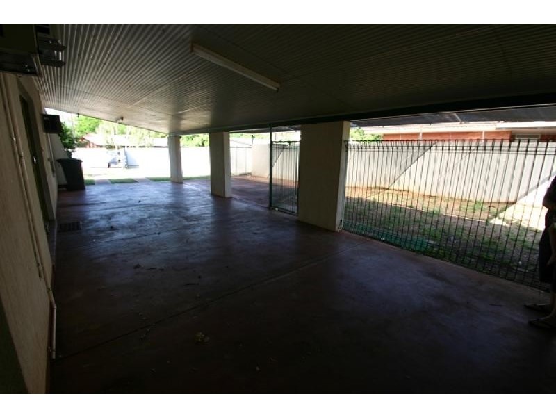 9 Banksia Crt, Katherine NT 0850