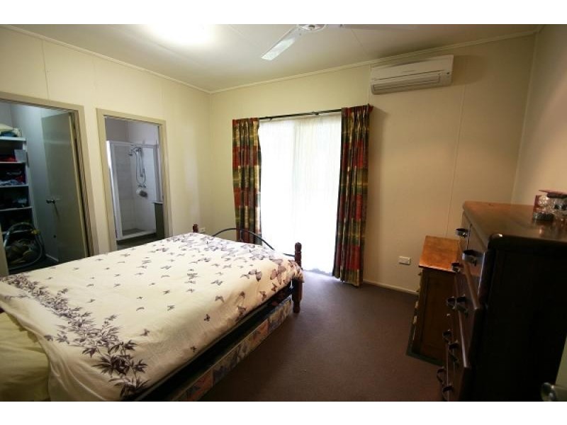 9 Cameron St, Katherine NT 0850