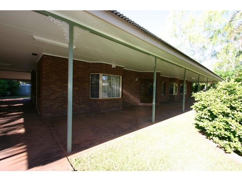 8 Grevillea Rd, Katherine NT 0850
