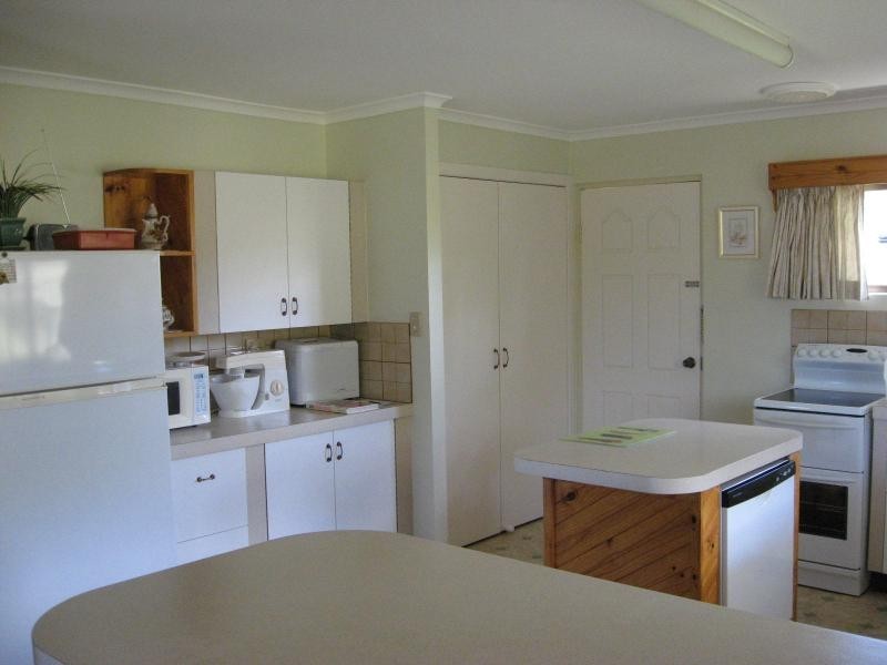 Lower Wonga QLD 4570