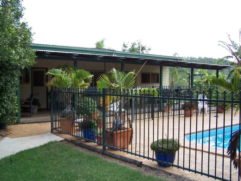 Sexton QLD 4570