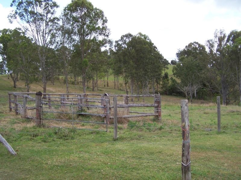 8 Sunrise Circle, The Dawn QLD 4570