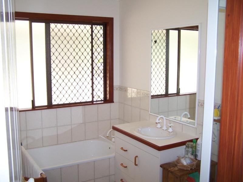 209 Cliff Jones Road, Curra QLD 4570