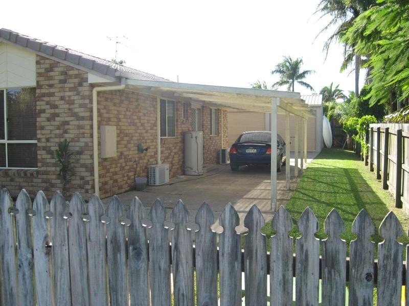 9 MAHENO, Tin Can Bay QLD 4580