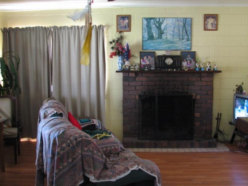 14 Van Doren Rd, Southside QLD 4570