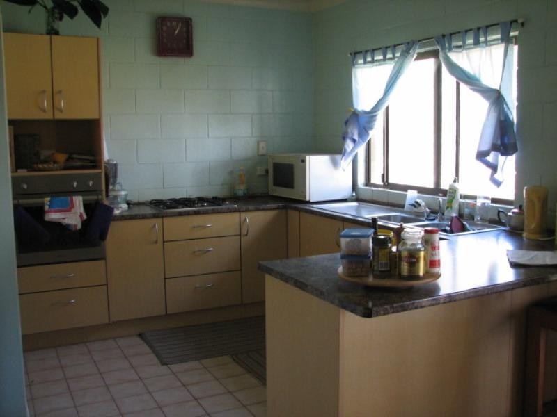 14 Van Doren Rd, Southside QLD 4570