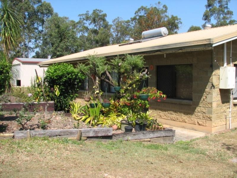 14 Van Doren Rd, Southside QLD 4570