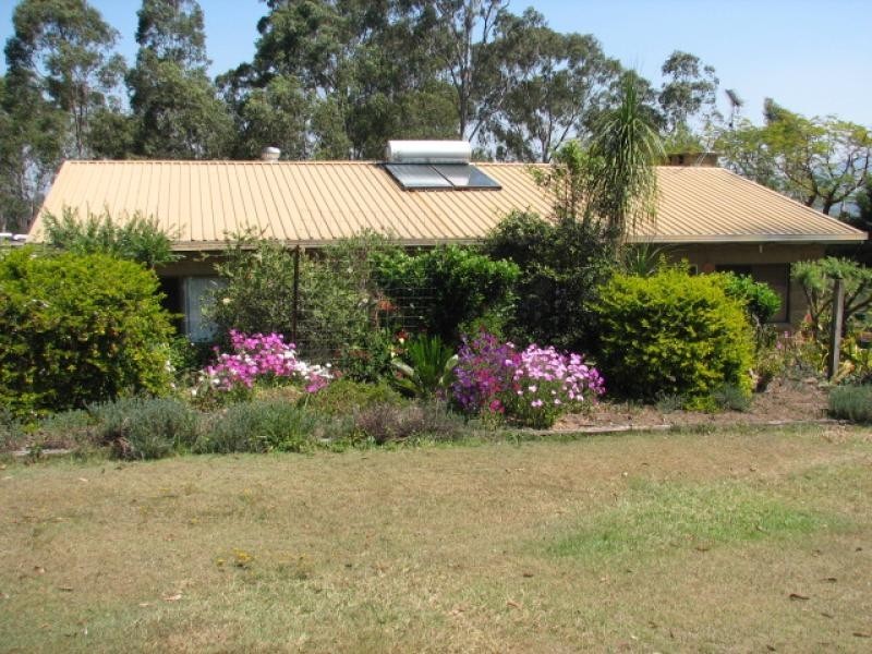 14 Van Doren Rd, Southside QLD 4570