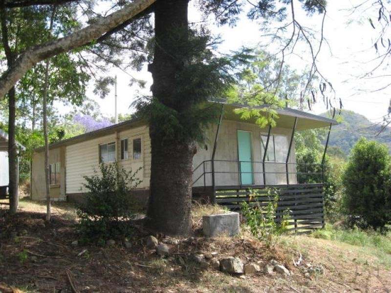 5 George St, Cooran QLD 4569