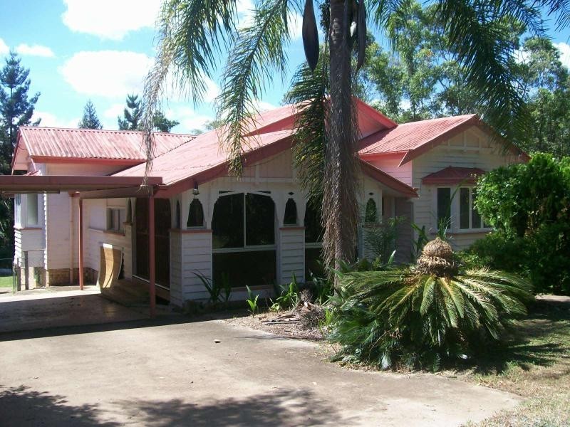 704 Bruce Highway, Chatsworth QLD 4570