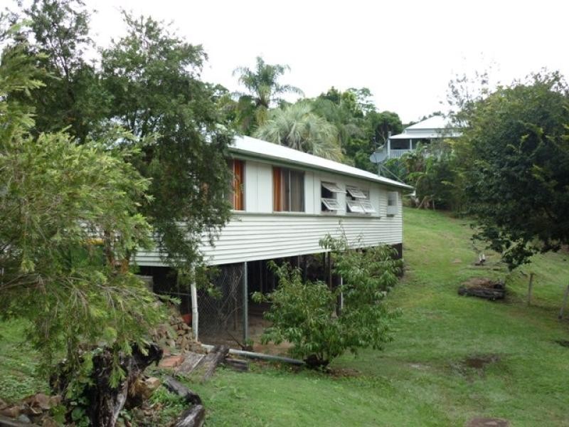 17 Caledonian Hill, Gympie QLD 4570
