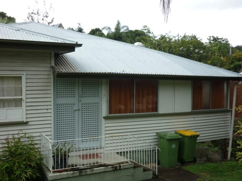 17 Caledonian Hill, Gympie QLD 4570