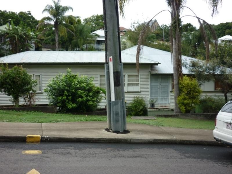 17 Caledonian Hill, Gympie QLD 4570