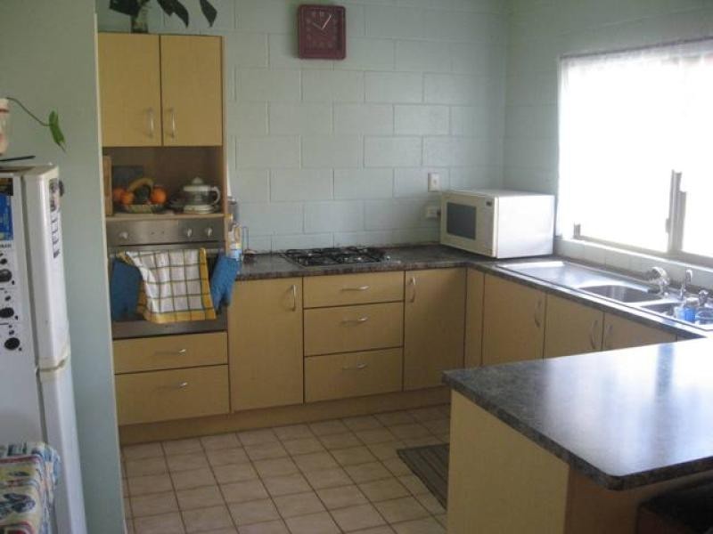14 Van Doren Rd, Southside QLD 4570