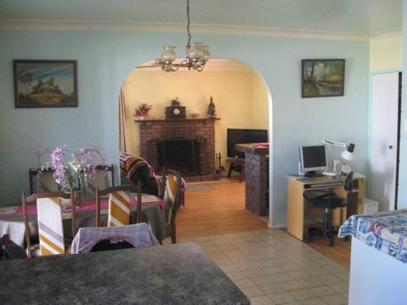 14 Van Doren Rd, Southside QLD 4570