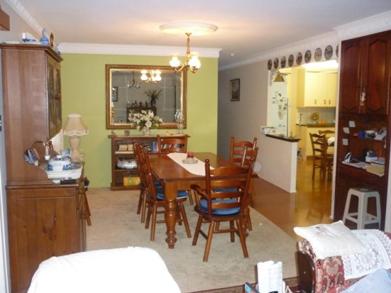 7 Lindsay, Southside QLD 4570