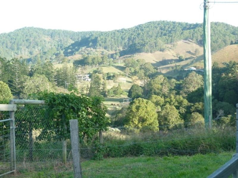 366 Mullins Creek Rd, Goomboorian QLD 4570