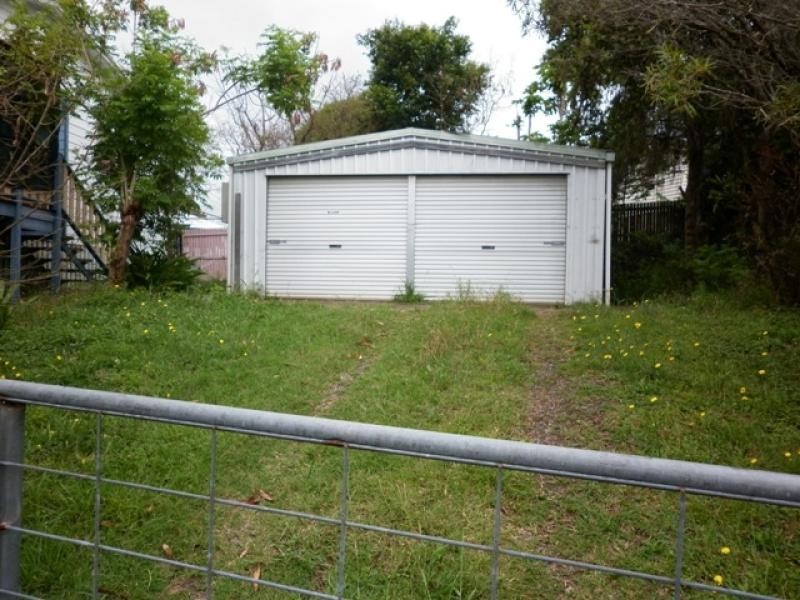 87 Crescent Rd, Gympie QLD 4570