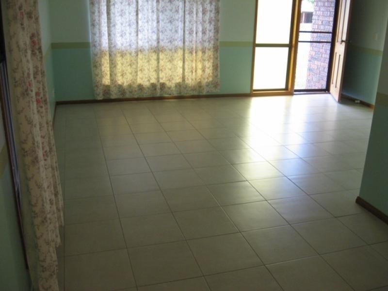 5 Stephenson Place, Monkland QLD 4570