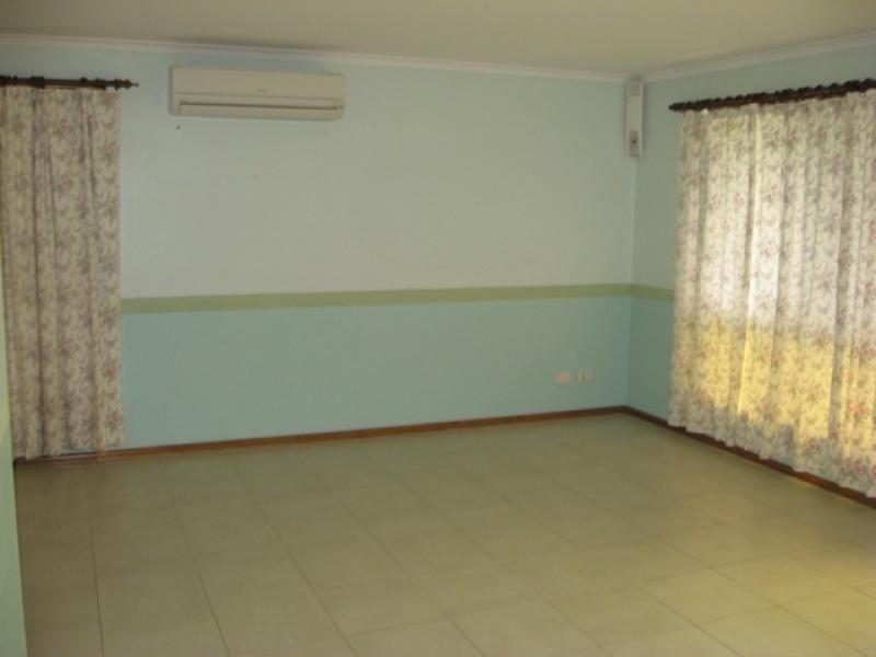 5 Stephenson Place, Monkland QLD 4570