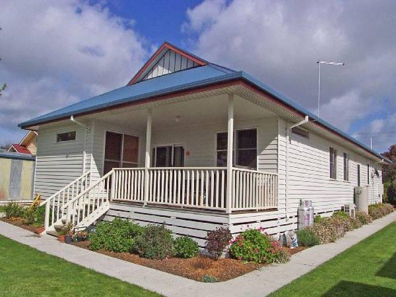 63 COMMERCIAL ROAD, Yarram VIC 3971