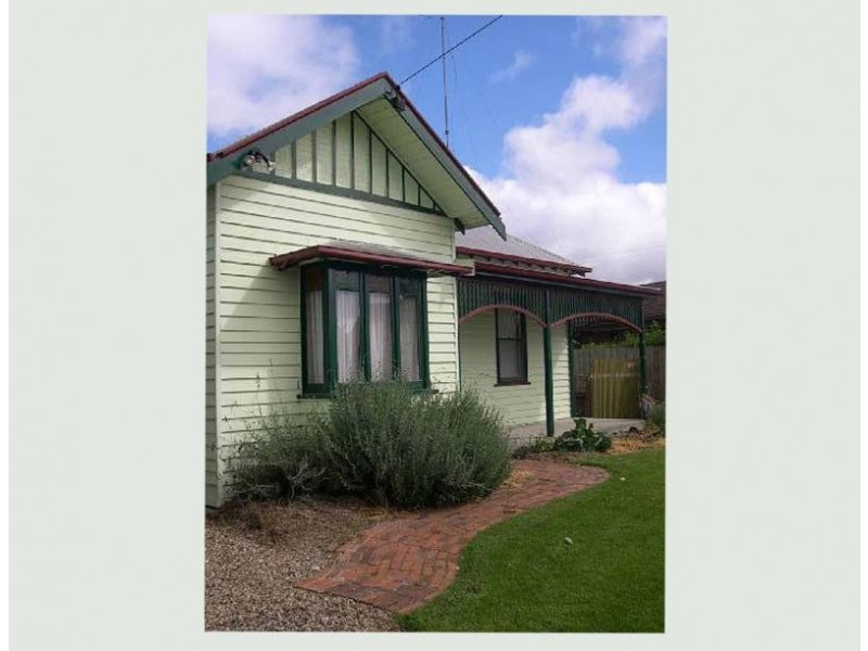 118 Commercial Road, Yarram VIC 3971