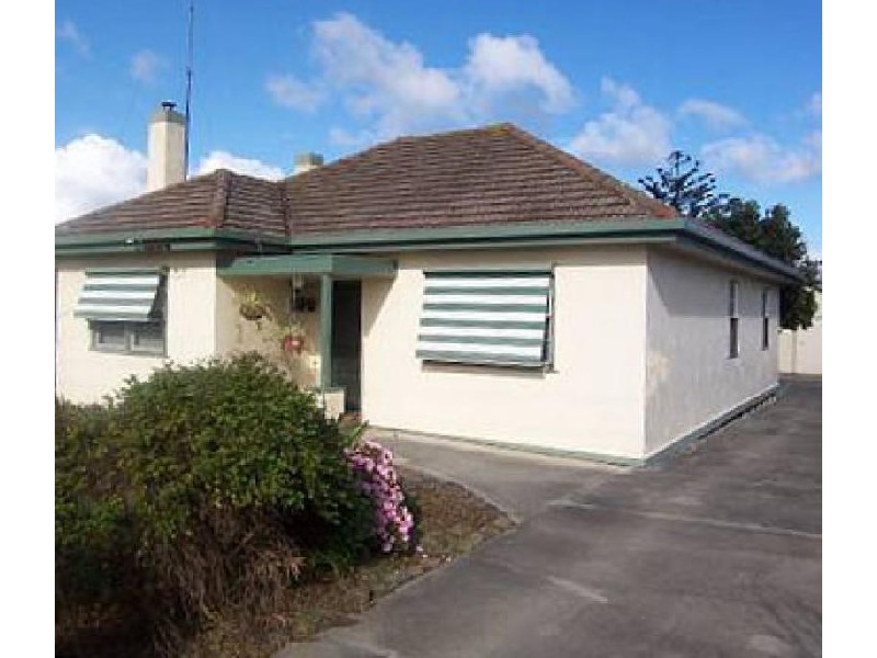 40 DUKE STREET, Yarram VIC 3971