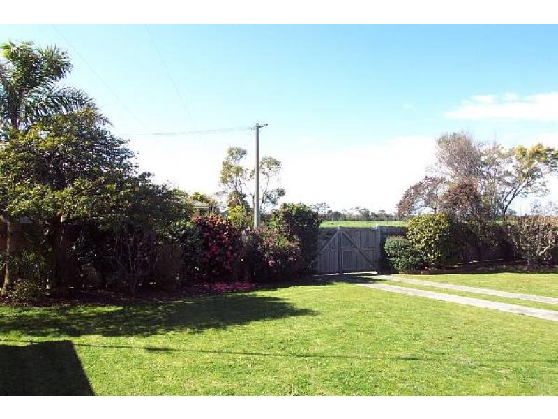1 EVELYN STREET, Yarram VIC 3971