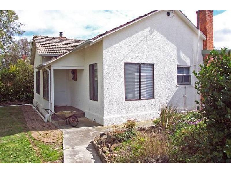 11 McMillan Crescent, Yarram VIC 3971