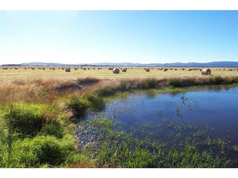 . MEADOWS LANE, Alberton VIC 3971