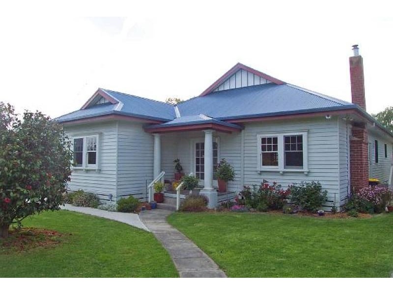 63 COMMERCIAL ROAD, Yarram VIC 3971