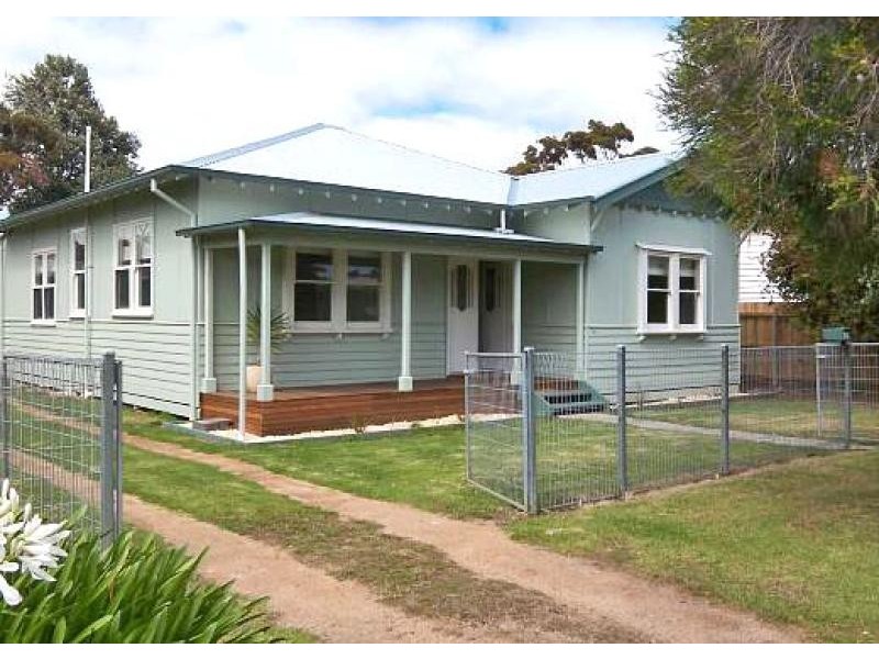 39 BLAND STREET, Yarram VIC 3971