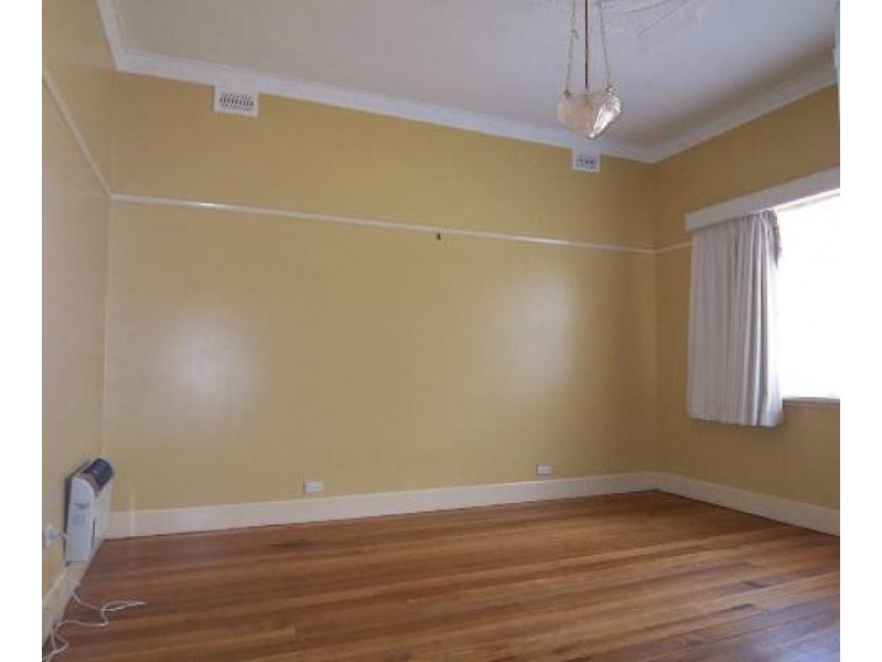 71 Commercial Road, Yarram VIC 3971