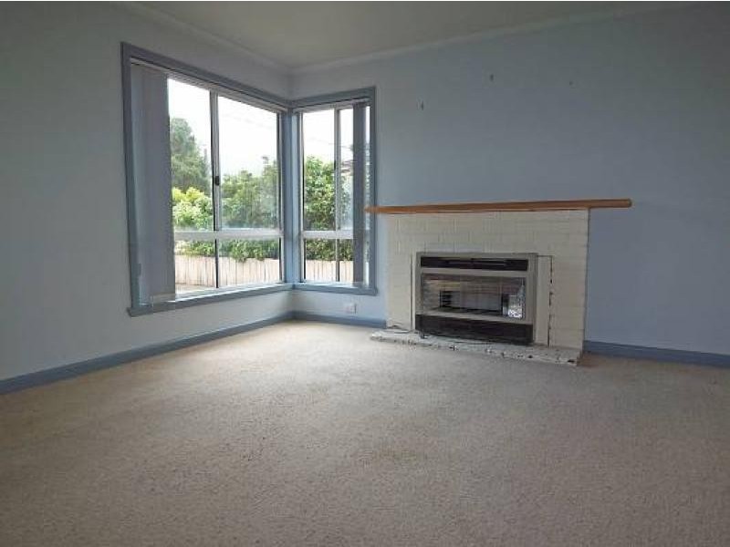 10 DUKE STREET, Yarram VIC 3971