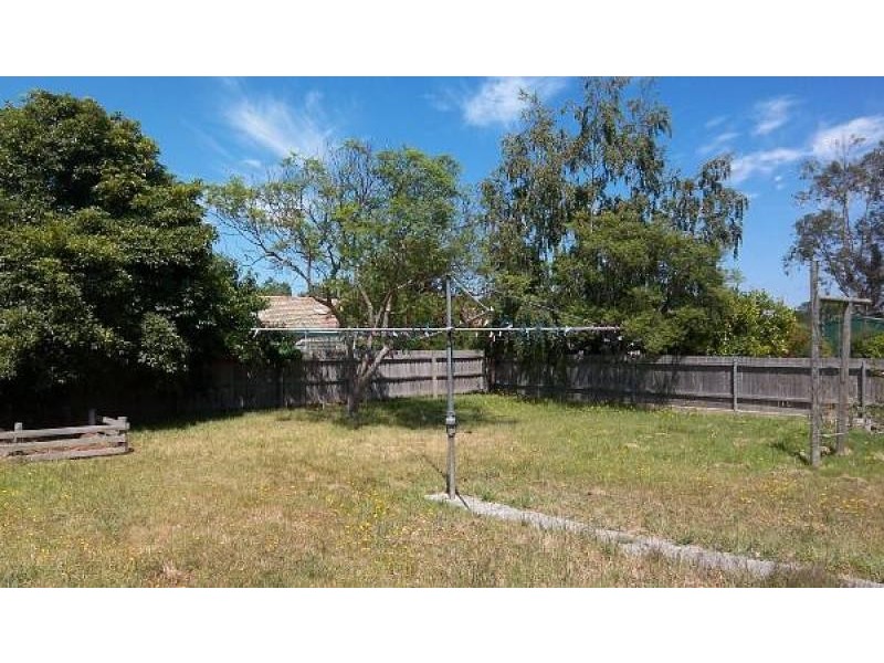 10 DUKE STREET, Yarram VIC 3971