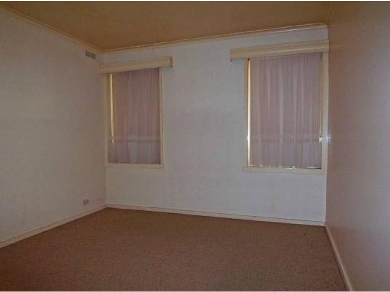 Unit 1/131 COMMERCIAL ROAD, Yarram VIC 3971