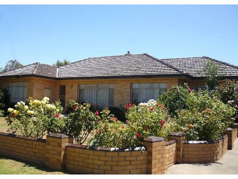 11 QUEEN STREET, Yarram VIC 3971
