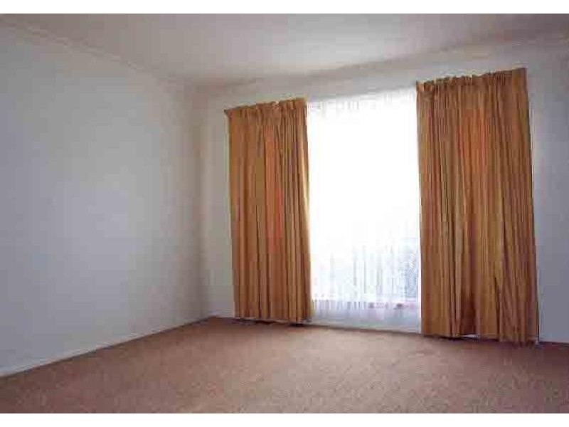 42 GROWSE STREET, Yarram VIC 3971