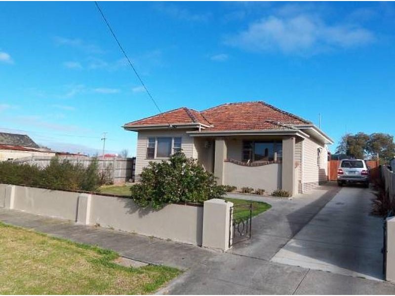 56 FAIRVIEW AVENUE, Yarram VIC 3971
