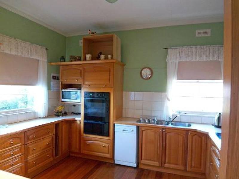 56 FAIRVIEW AVENUE, Yarram VIC 3971